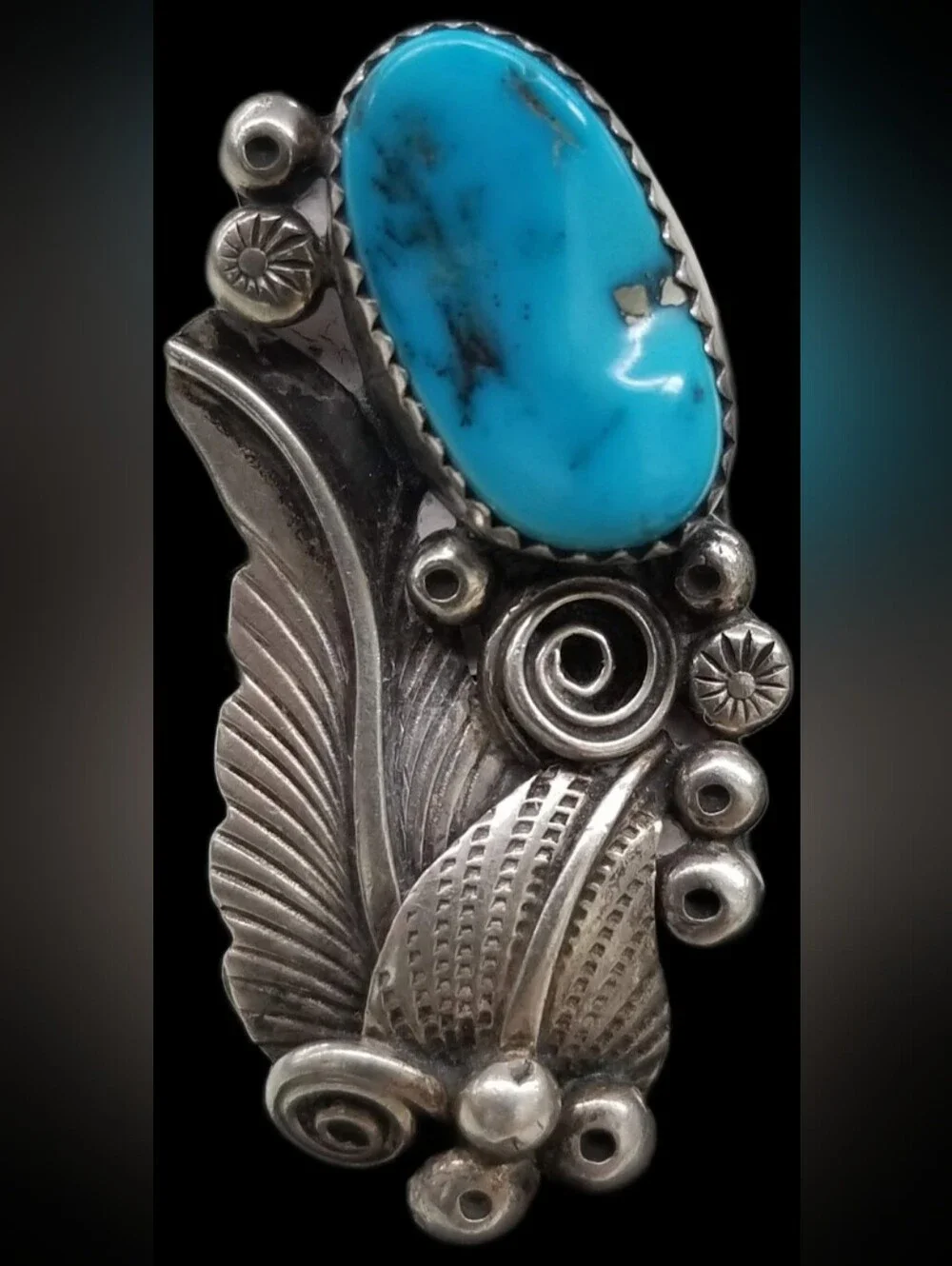 D Gordon Beautiful Vintage Native American Navajo Turquoise SS Ring Size 8